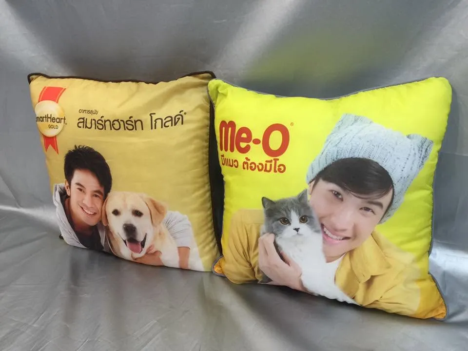 หมอนอิงพิมพ์ลาย SmartHeart และ Me-O
